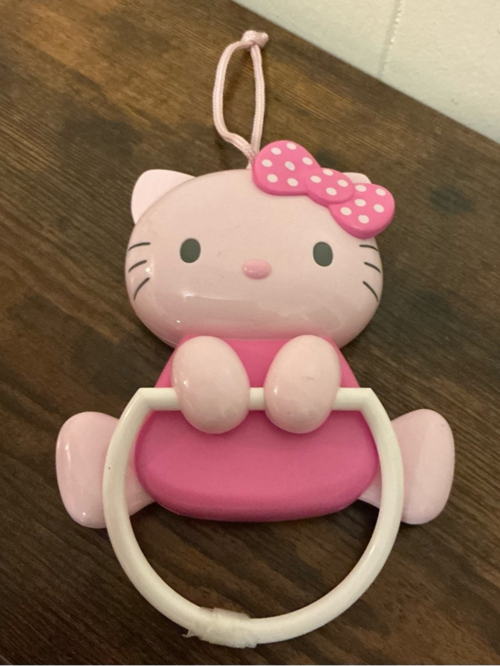 Rare Working Waddling Sanrio 2008 Hello Kitty Plastic Small Hand Towel Holder